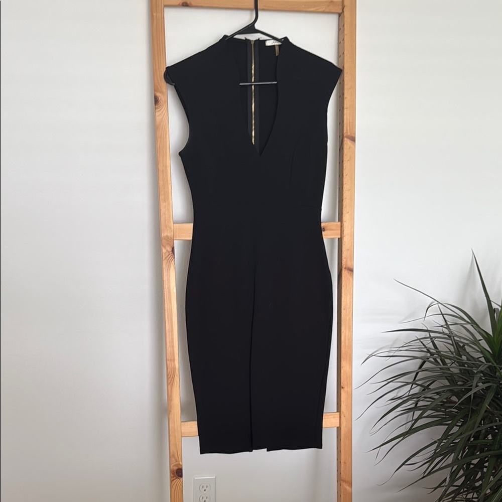 Elegant Black Sleeveless Dress